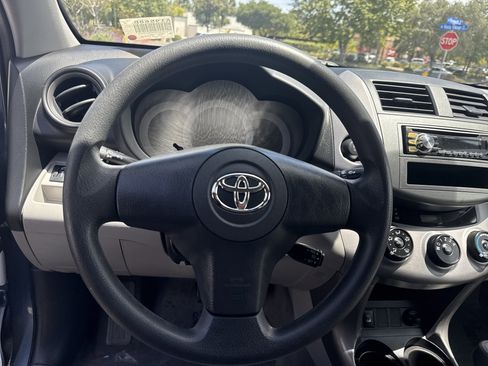 Used 2008 Toyota RAV4 2WD V6 image 19