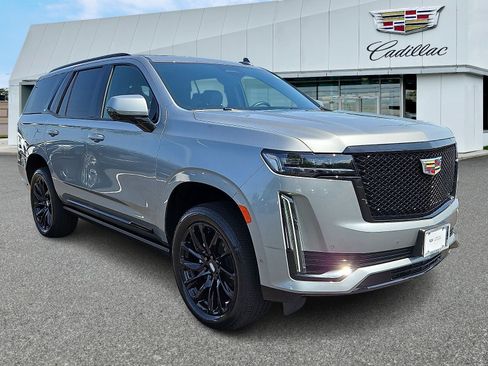 Certified 2024 Cadillac Escalade Sport w/ LPO, ONYX Package AWD/4WD image 7