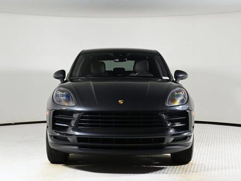 Certified 2021 Porsche Macan image 10