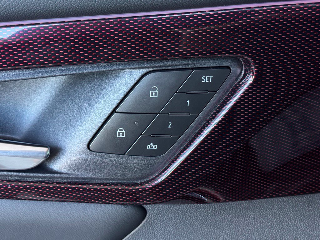 New 2027 Chevrolet Traverse RS w/ LPO, Floor Liner Package FWD image 29