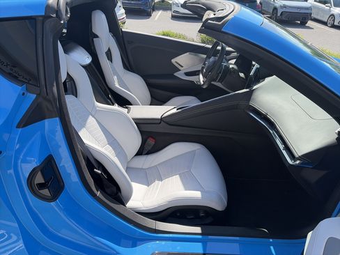 Used 2020 Chevrolet Corvette Stingray Preferred Cpe w/ 2LT Preferred Equipment Group RWD image 34