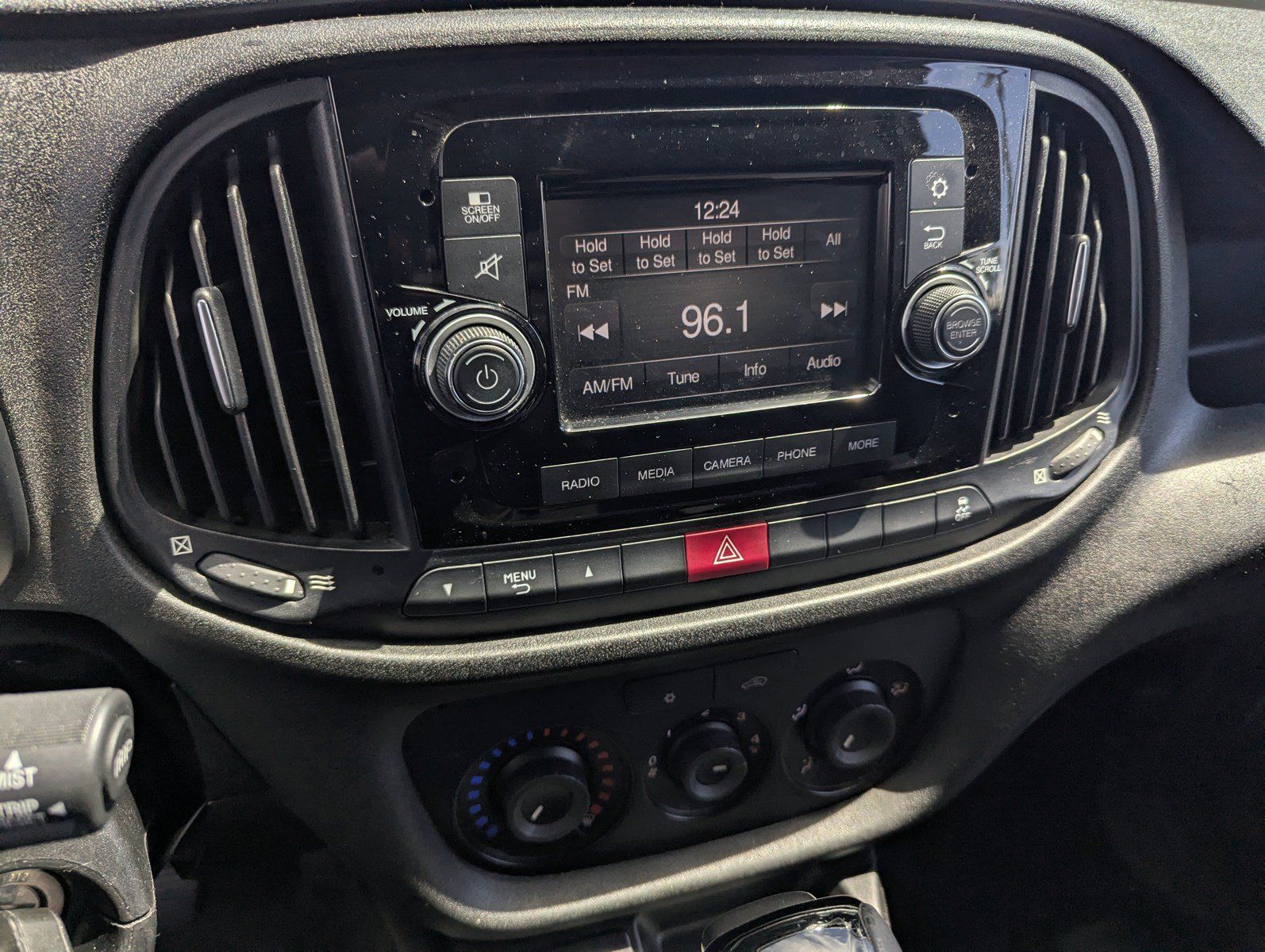 Used 2022 RAM ProMaster City Tradesman FWD image 16