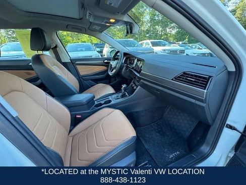 Used 2024 Volkswagen Jetta SEL FWD image 24
