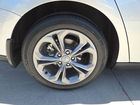 Certified 2024 Honda Accord EX image 12