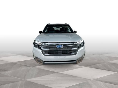 Used 2025 Subaru Forester Sport AWD/4WD image 3