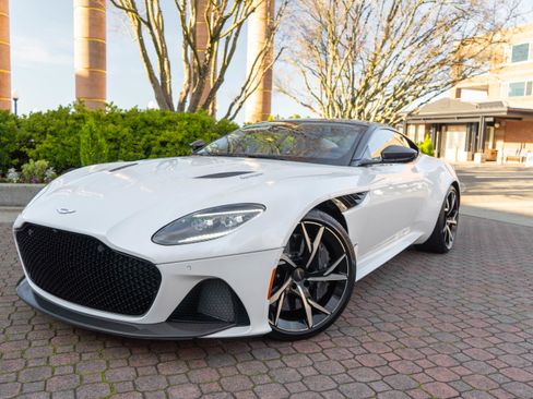 Used 2019 Aston Martin DBS Superleggera image 38