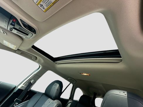 Used 2022 Subaru Outback Limited AWD/4WD image 21