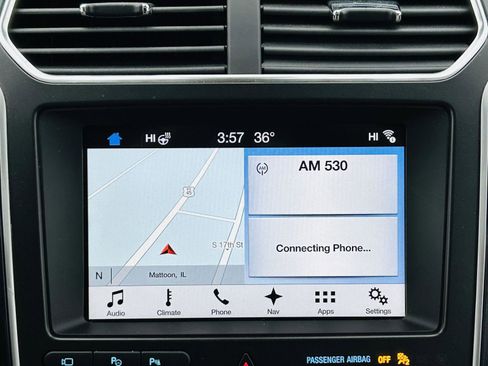 Used 2017 Ford Explorer Platinum image 24