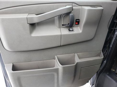 Used 2016 Chevrolet Express 3500 LT w/ LT Preferred Equipment Group image 11