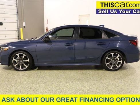 Used 2025 Honda Civic Sport image 4