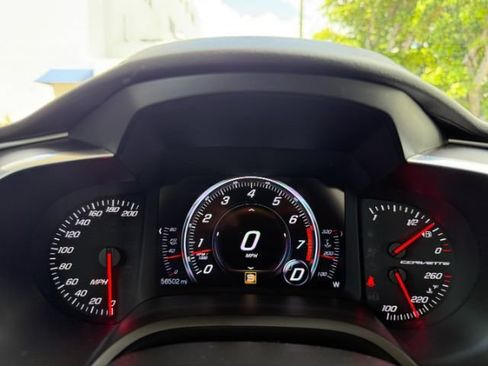 Used 2016 Chevrolet Corvette Stingray Coupe RWD image 23