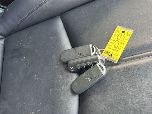 Used 2018 MAZDA MAZDA3 Touring image 21