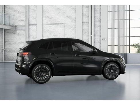 New 2026 Mercedes-Benz GLA 250 4MATIC image 18