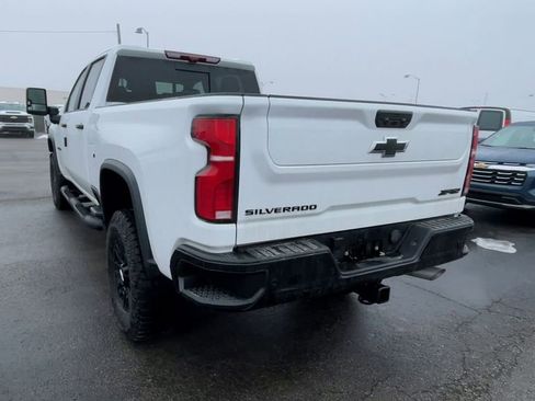 New 2026 Chevrolet Silverado 2500 ZR2 w/ LPO, Dark Essentials Package image 8