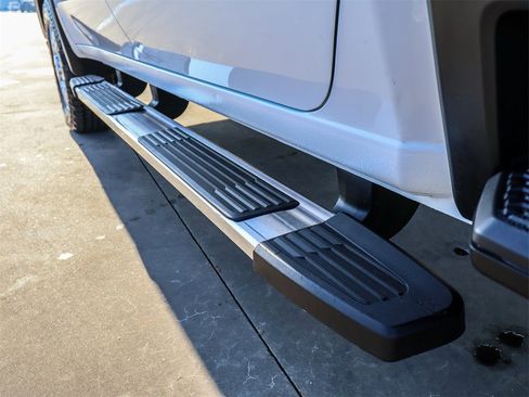 Used 2021 GMC Sierra 2500 SLT w/ SLT Preferred Package image 24