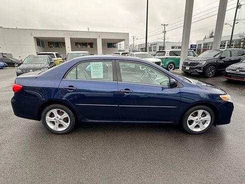 Used 2013 Toyota Corolla LE image 7