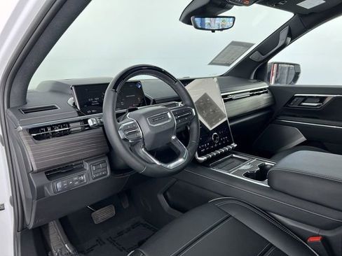 Certified 2025 GMC Sierra EV Denali image 10