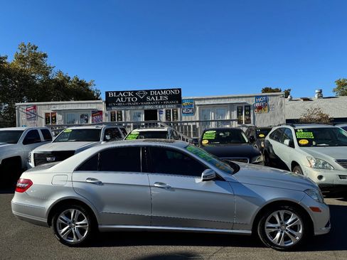 Used 2011 Mercedes-Benz E 350 Sedan image 10