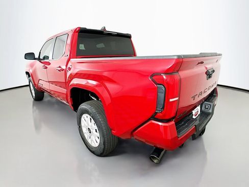 Certified 2026 Toyota Tacoma SR5 AWD/4WD image 7