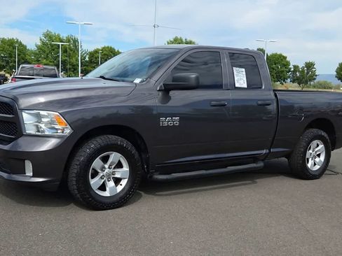 Used 2018 RAM 1500 Express RWD image 4