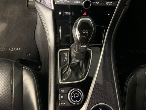 Used 2018 INFINITI Q60 Red Sport 400 image 20