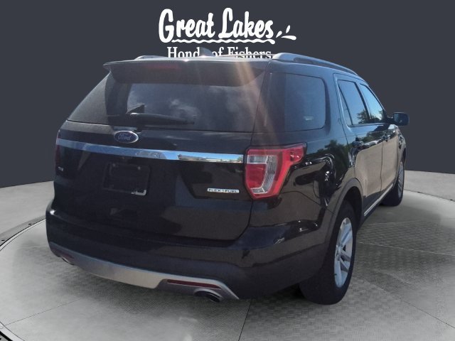 Used 2016 Ford Explorer XLT w/ Equipment Group 202A FWD image 5