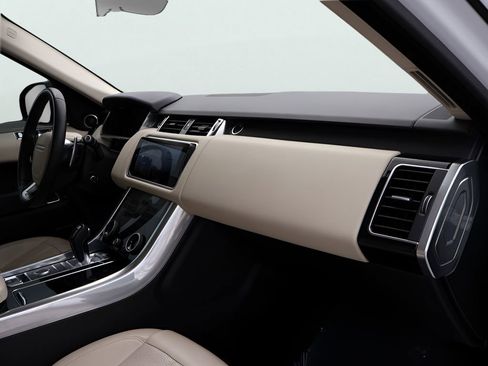 Used 2021 Land Rover Range Rover Sport HSE Silver Edition image 10