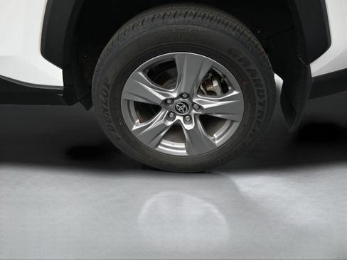 Used 2024 Toyota RAV4 XLE image 37