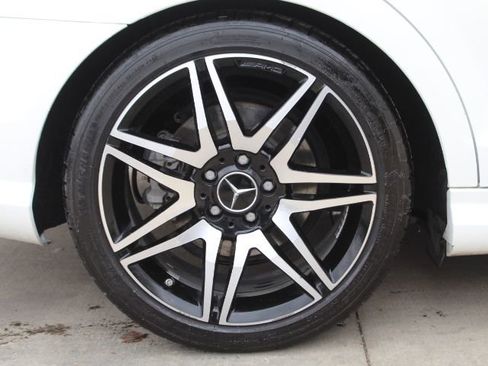 Used 2013 Mercedes-Benz C 250 Sedan image 9