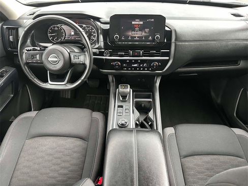 Certified 2024 Nissan Pathfinder SV image 14