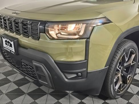 New 2026 Jeep Cherokee Overland w/ Trailer Tow Group image 10