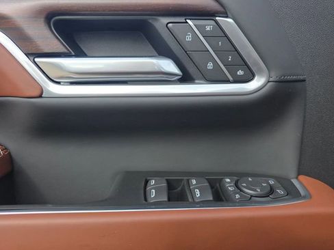 New 2026 GMC Sierra 3500 Denali Ultimate AWD/4WD image 29