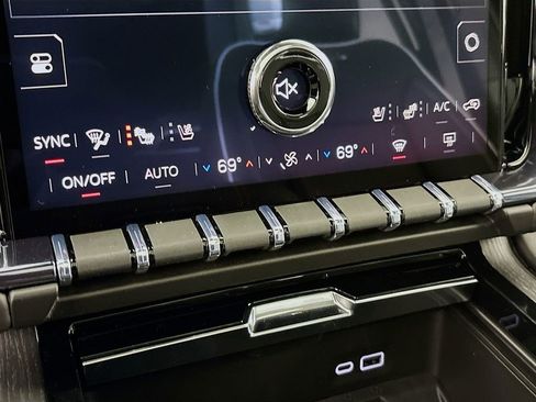 New 2026 GMC Yukon AT4 Ultimate image 16