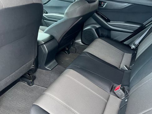 Used 2019 Subaru Crosstrek 2.0i w/ Eyesight System image 12