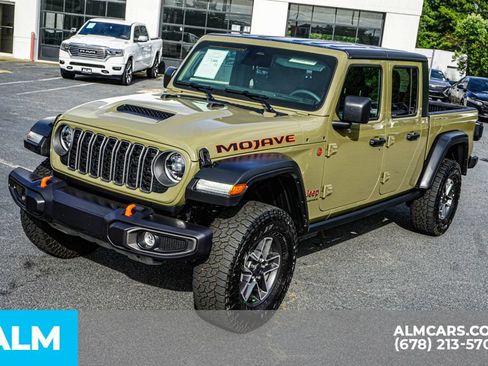 Used 2026 Jeep Gladiator Mojave AWD/4WD image 14