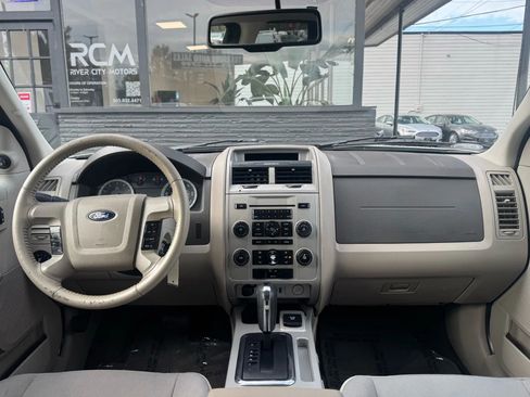 Used 2011 Ford Escape 2WD Hybrid image 25
