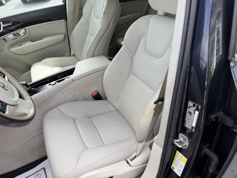 Used 2016 Volvo XC90 T6 Momentum w/ Momentum Plus Package AWD/4WD image 13