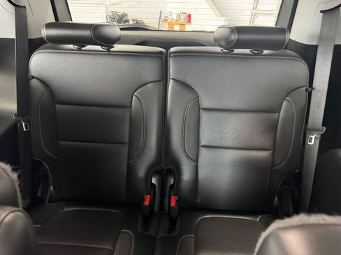 Used 2020 GMC Acadia SLT w/ Trailering Package AWD/4WD image 7