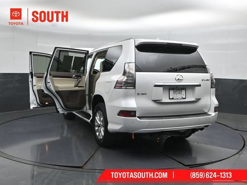 Used 2017 Lexus GX 460 AWD/4WD image 62