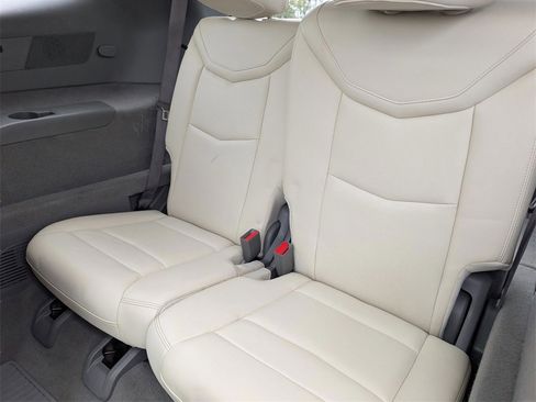 Used 2020 Cadillac XT6 Premium Luxury image 13