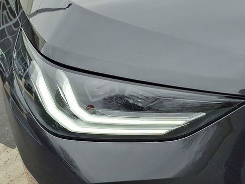 Used 2025 BMW X3 xDrive30i w/ Premium Package image 9