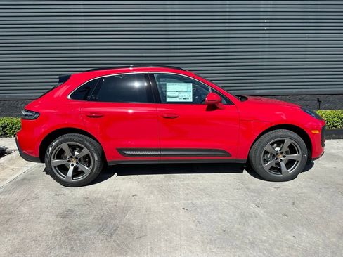 Used 2026 Porsche Macan AWD/4WD image 10