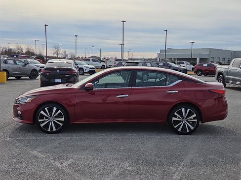 Used 2021 Nissan Altima 2.5 Platinum image 3