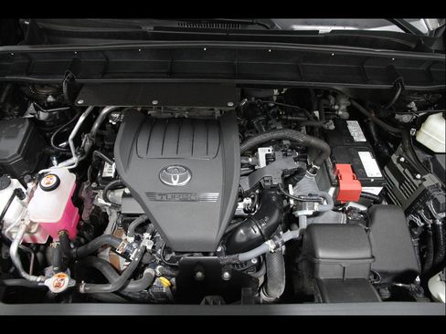 Used 2023 Toyota Highlander XLE image 22