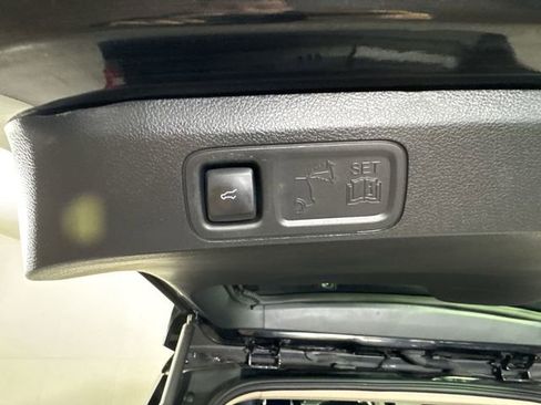 Used 2022 Ford Expedition Max XLT image 35