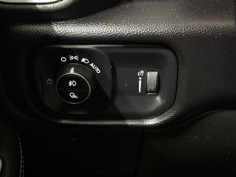Used 2024 RAM 3500 Big Horn AWD/4WD image 18