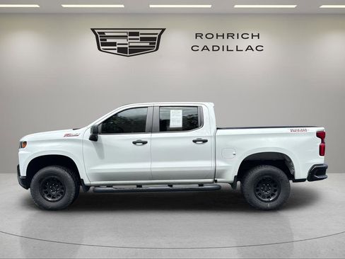 Used 2019 Chevrolet Silverado 1500 Custom Trail Boss w/ Custom Convenience Package AWD/4WD image 9