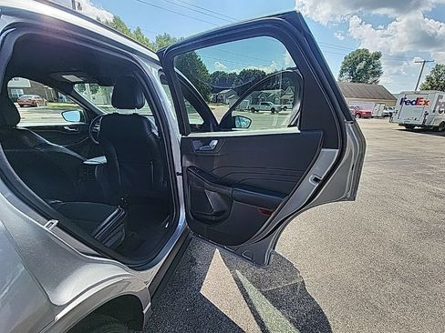 Used 2023 Ford Escape ST-Line AWD/4WD image 12