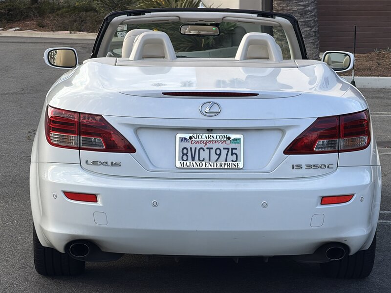 Used 2010 Lexus IS 350C w/ Luxury Pkg RWD image 5
