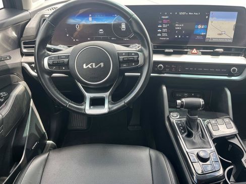 Used 2023 Kia Sportage SX FWD image 9
